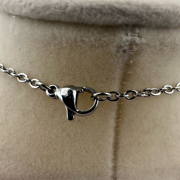 Warring State Agate Pendant Necklace - Picture 3 of 9